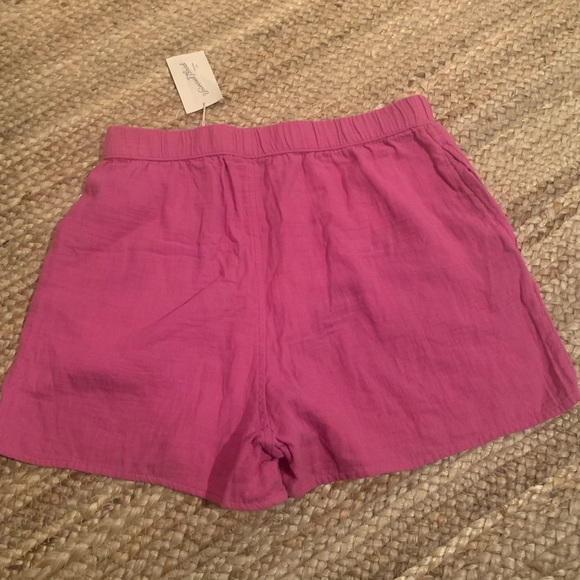 NWT Universal Thread 100% cotton shorts with 2 pockets at side. 1 Green 1 Pink - Picture 3 of 5